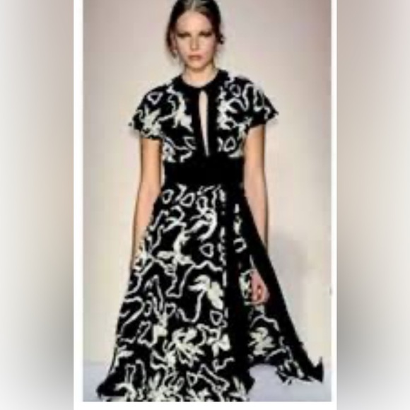 Diane von Furstenberg DVF Black Signature Silk Angel Wrap Dress 10 rare - Picture 1 of 7